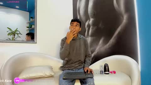 Ender online show from 11/18/25, 01:48