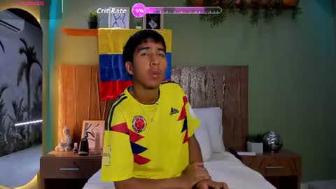 Snapshot of ender_h0tt chatting on 07/07/26, 08:46 Ender online show from 07/07/26, 08:46