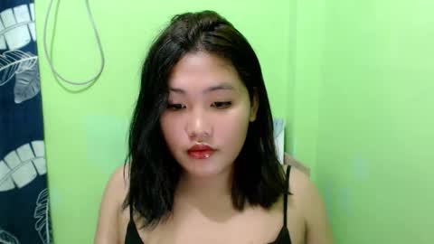 Snapshot of endlessllove_eva chatting on 10/17/25, 04:42 Eva online show from 10/17/25, 04:42