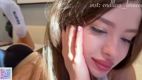 Mia online show from 01/18/26, 12:03