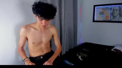 Salo online show from 04/13/26, 03:28