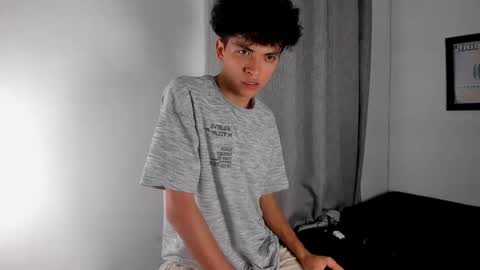 Salo online show from 04/18/26, 08:31