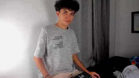 Salo online show from 04/19/26, 10:01