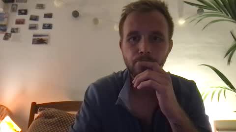 Snapshot of enerjizzer chatting on 10/24/25, 10:28 3from Desire online show from 10/24/25, 10:28