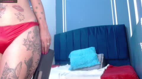 Snapshot of engel_devil chatting on 01/14/25, 04:29 Engel online show from 01/14/25, 04:29