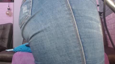 Snapshot of engel_devil chatting on 02/28/25, 12:20 Engel online show from 02/28/25, 12:20