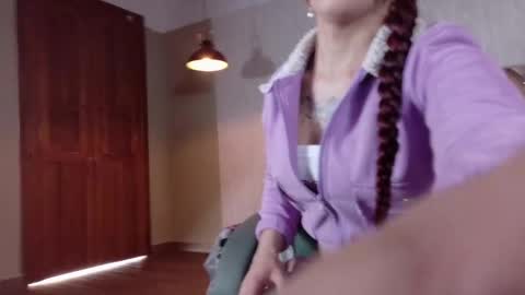 Snapshot of engel_devil chatting on 09/23/25, 12:30 Engel online show from 09/23/25, 12:30