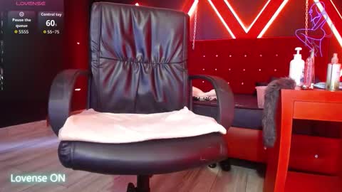 Snapshot of engel_devil chatting on 10/06/25, 11:51 Engel online show from 10/06/25, 11:51