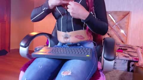 Snapshot of engel_devil chatting on 11/13/25, 11:42 Engel online show from 11/13/25, 11:42