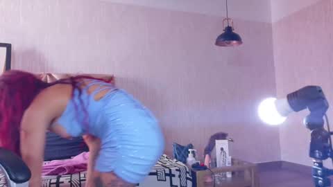 Snapshot of engel_devil chatting on 11/30/25, 02:54 Engel online show from 11/30/25, 02:54