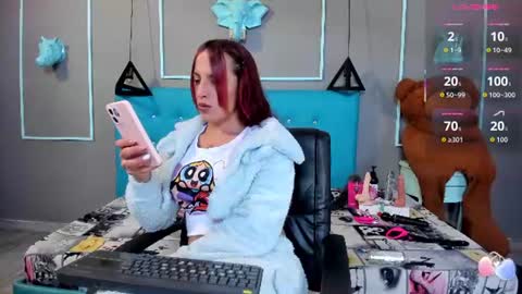 Snapshot of engel_devil chatting on 06/19/26, 01:04 Engel online show from 06/19/26, 01:04