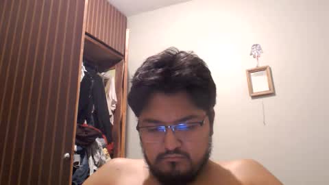 Snapshot of engineer_model_2022 chatting on 05/19/26, 07:04 engineer_model_2022 online show from 05/19/26, 07:04