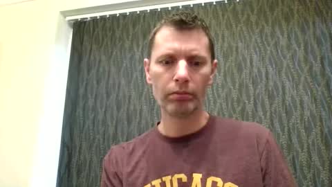 Snapshot of englishguy183 chatting on 02/21/26, 04:19 EnglishGuy183 online show from 02/21/26, 04:19