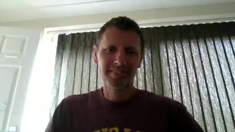 Snapshot of englishguy183 chatting on 05/05/26, 09:17 EnglishGuy183 online show from 05/05/26, 09:17