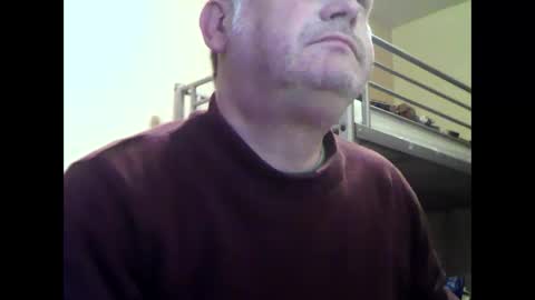 englishguysurrey online show from 09/21/25, 05:31