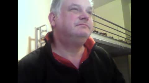 englishguysurrey online show from 12/03/25, 07:27