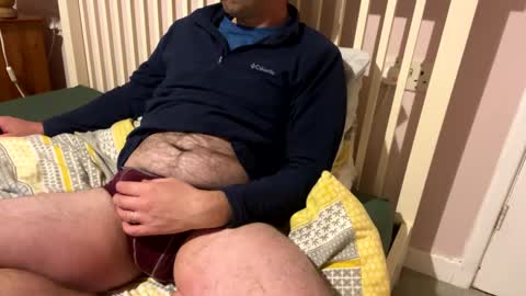 Snapshot of englishshyguyuk chatting on 12/05/24, 07:17 englishshyguyuk online show from 12/05/24, 07:17