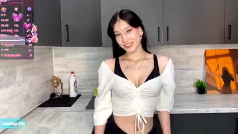 eniamhaaaaa online show from 06/26/26, 05:23
