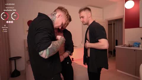 Johnny online show from 09/20/25, 03:02