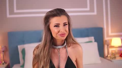 Emma online show from 02/27/25, 10:37