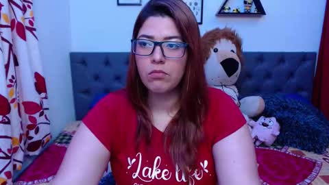 Lunamedel24 online show from 02/08/26, 03:32