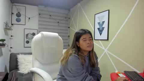 Enma clark online show from 11/25/25, 03:50