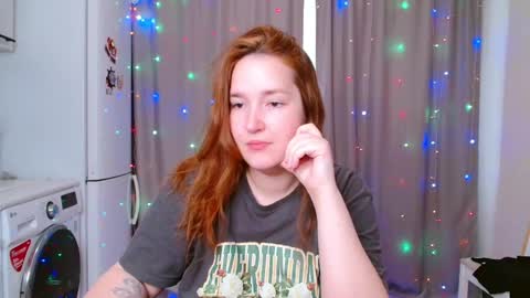 Snapshot of enorolve chatting on 12/16/24, 11:22 Horny Mary online show from 12/16/24, 11:22