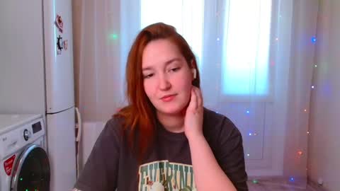 Snapshot of enorolve chatting on 01/07/25, 01:24 Horny Mary online show from 01/07/25, 01:24