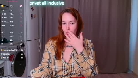 Snapshot of enorolve chatting on 02/28/25, 02:20 Horny Mary online show from 02/28/25, 02:20