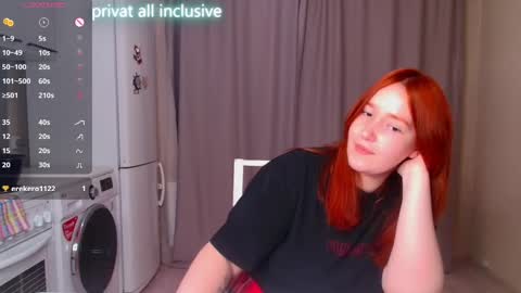 Snapshot of enorolve chatting on 03/04/25, 04:09 Horny Mary online show from 03/04/25, 04:09