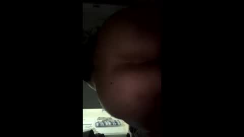 Snapshot of enr488177 chatting on 10/28/25, 08:18 enr488177 online show from 10/28/25, 08:18