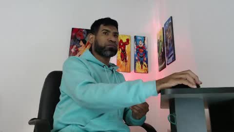 enriblack92 online show from 12/30/24, 02:40