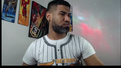 enriblack92 online show from 02/04/25, 08:38