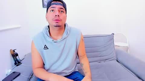 enrique online show from 02/13/25, 12:32