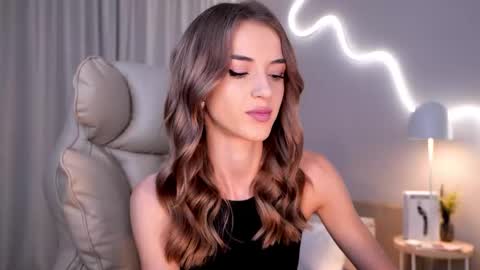 entya online show from 10/17/25, 06:27