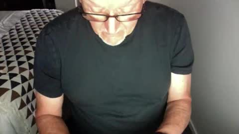 enzed2 online show from 05/19/26, 03:46