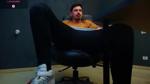 EnzoRace online show from 11/06/25, 06:47