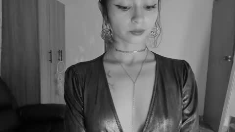 Leyla online show from 03/29/26, 12:21