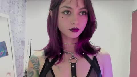 Snapshot of ephemeral_hot chatting on 06/20/26, 01:41 Leyla online show from 06/20/26, 01:41
