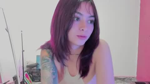 Snapshot of ephemeral_hot chatting on 07/08/26, 02:10 Leyla online show from 07/08/26, 02:10
