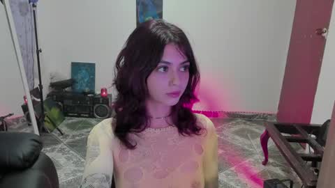 Snapshot of ephemeral_hot chatting on 07/23/26, 03:48 Leyla online show from 07/23/26, 03:48