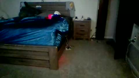 Snapshot of ephixa37s chatting on 08/03/26, 02:32 ephixa37s online show from 08/03/26, 02:32