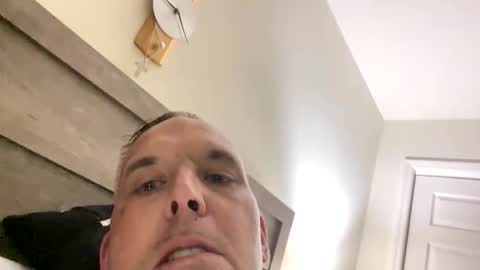 Snapshot of ephoria999 chatting on 10/28/25, 01:31 ephoria999 online show from 10/28/25, 01:31