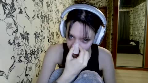 Snapshot of epifaniapaolino chatting on 04/04/26, 01:04 Lucy NEXT STREAM January 5 HNY online show from 04/04/26, 01:04