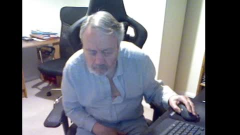 erasmus_d online show from 12/28/24, 05:57