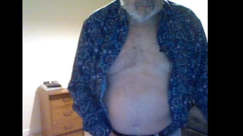 erasmus_d online show from 01/17/25, 06:33