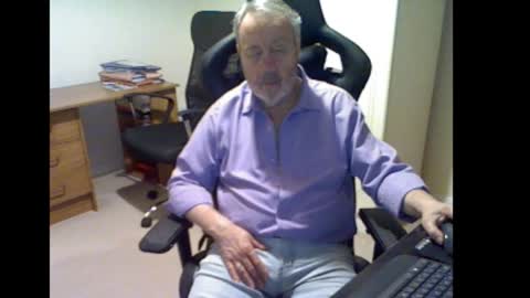 erasmus_d online show from 10/26/25, 05:30