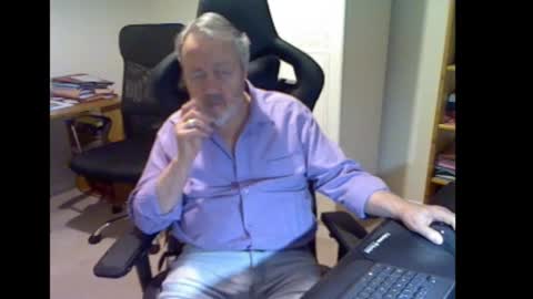 erasmus_d online show from 03/11/26, 06:36