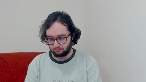 Snapshot of eren_jaeger2000 chatting on 11/23/25, 03:28 Eren online show from 11/23/25, 03:28