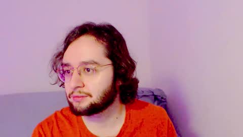 Snapshot of eren_jaeger2000 chatting on 01/07/26, 04:26 Eren online show from 01/07/26, 04:26